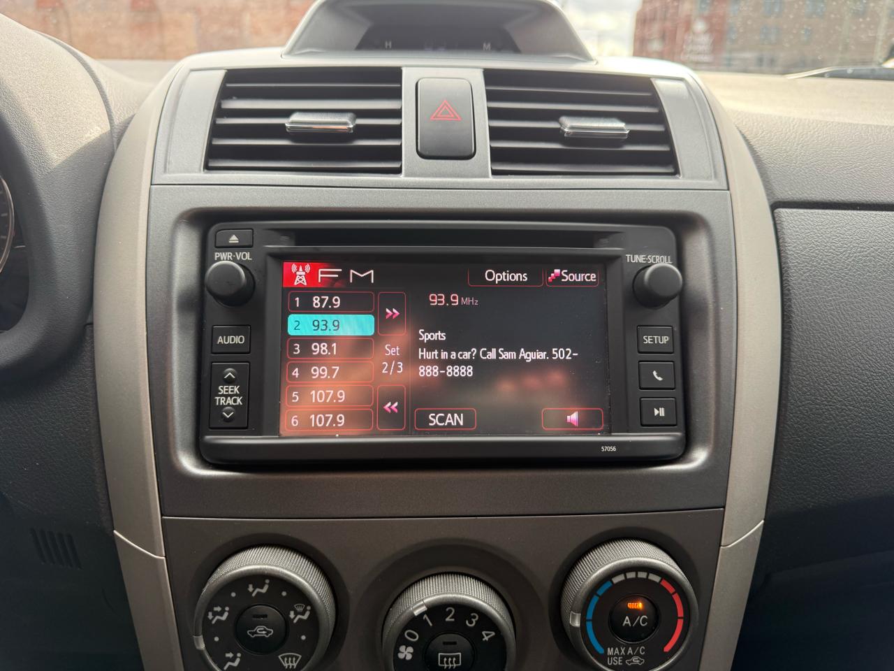 Toyota Corolla 4dr Sdn Man S (Natl) 2013