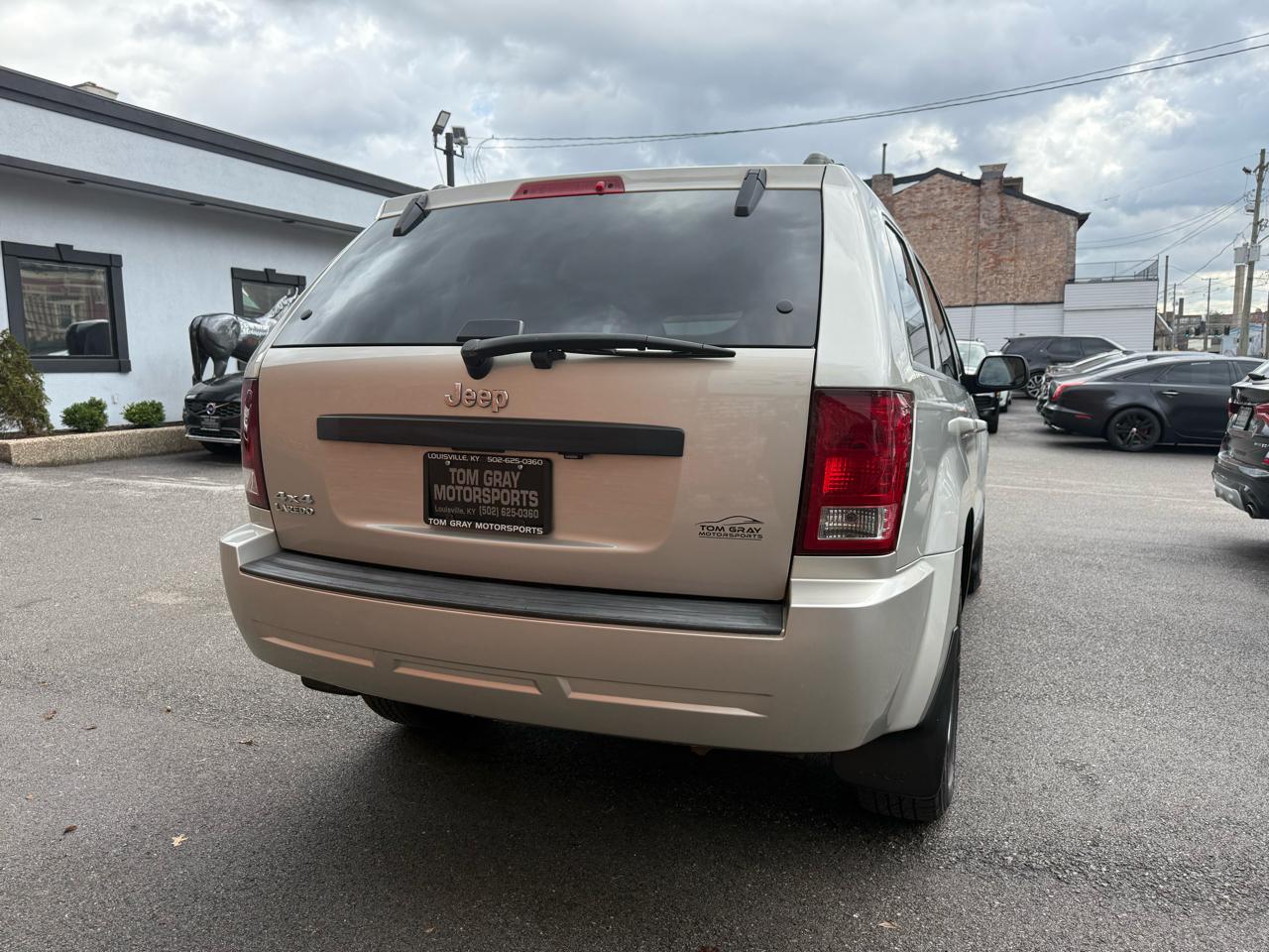 Jeep Grand Cherokee 4WD 4dr Laredo 2009