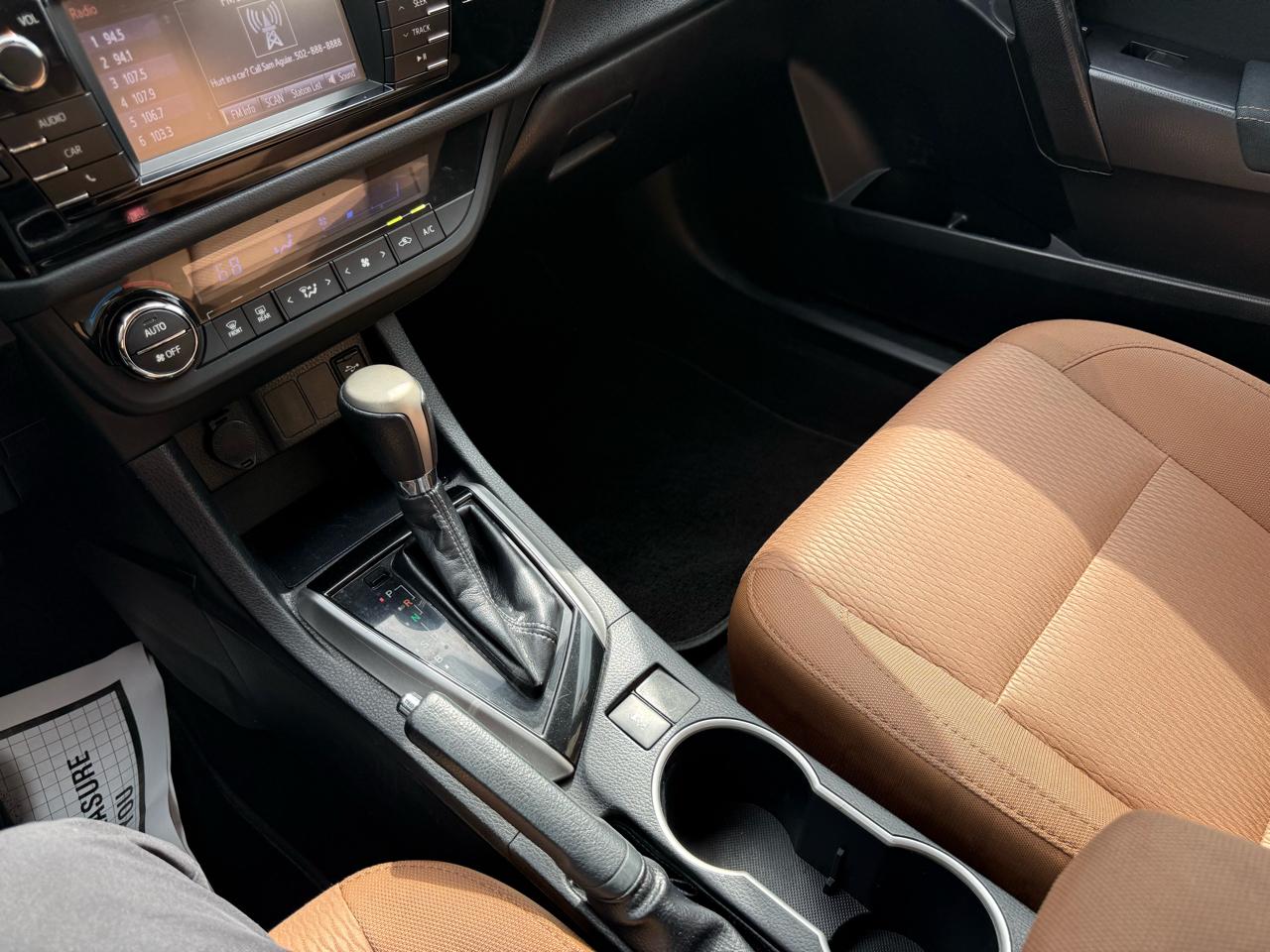 Toyota Corolla 4dr Sdn CVT LE Premium (Natl) 2015