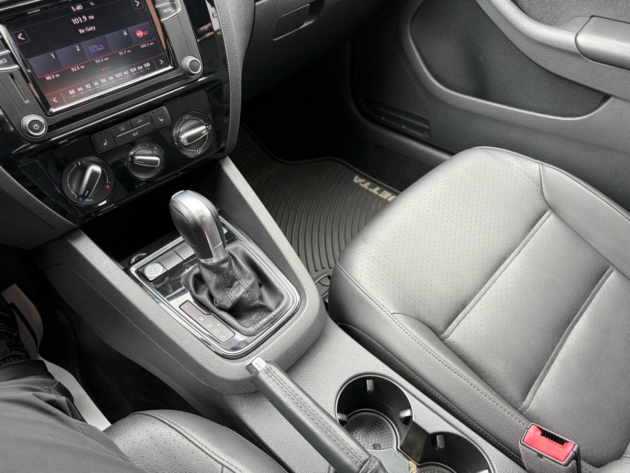 Volkswagen Jetta 1.8T SE Sport Auto 2018