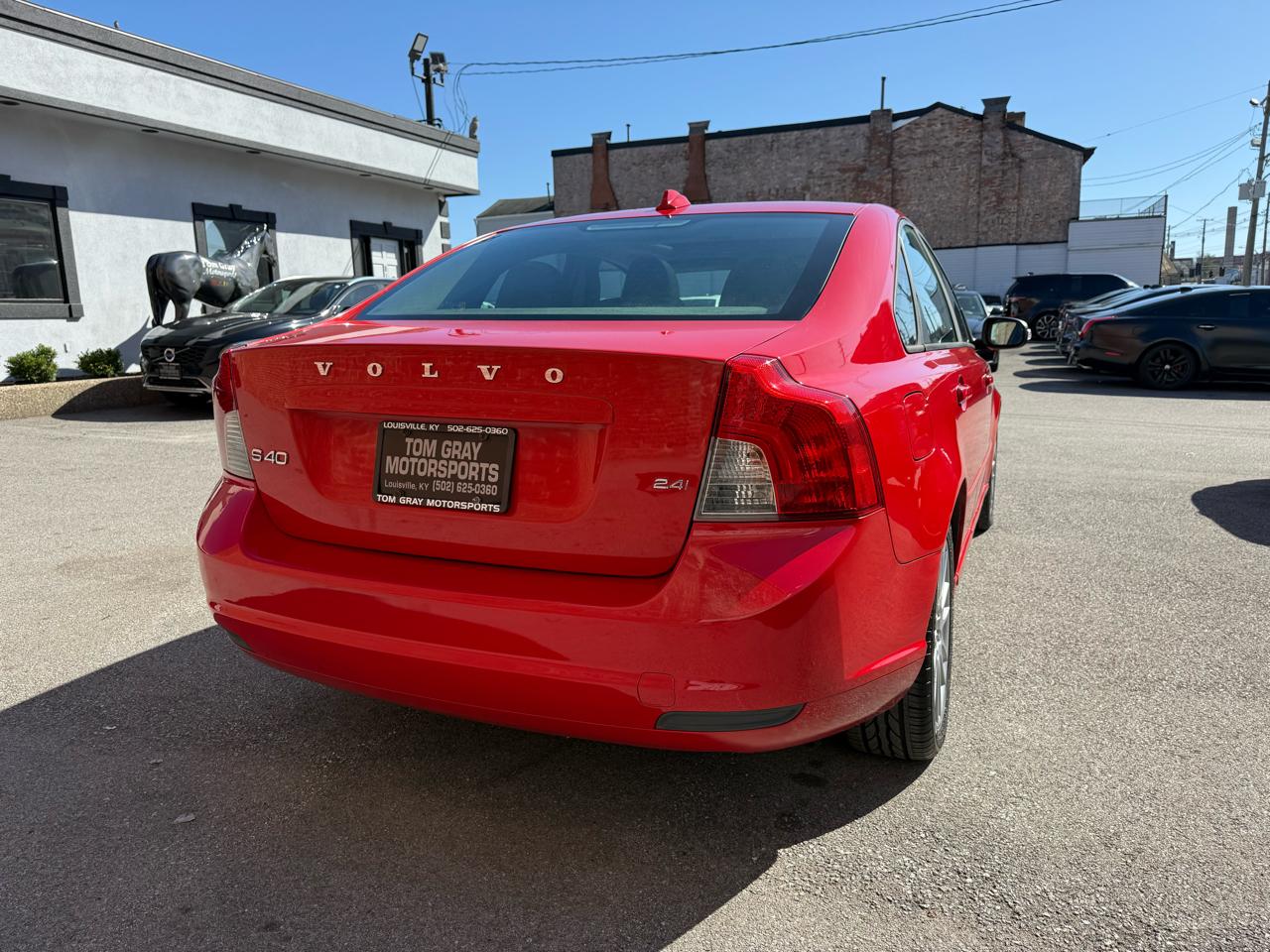 Volvo S40 4dr Sdn 2.4L FWD 2009