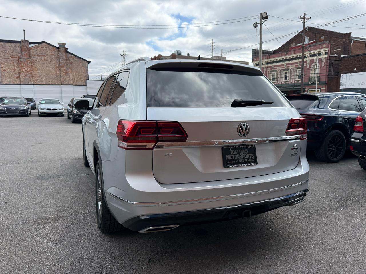 Volkswagen Atlas 3.6L V6 SE w/Technology R-Line 4MOTION 2019