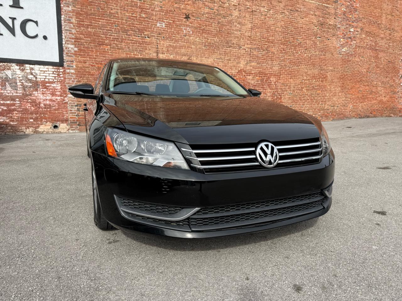 Volkswagen Passat 4dr Sdn 2.5L Auto S PZEV 2012