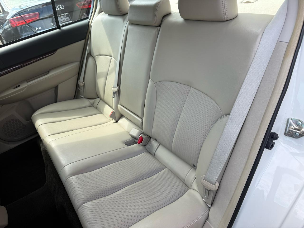 Subaru Legacy 4dr Sdn H6 Auto 3.6R Limited 2013