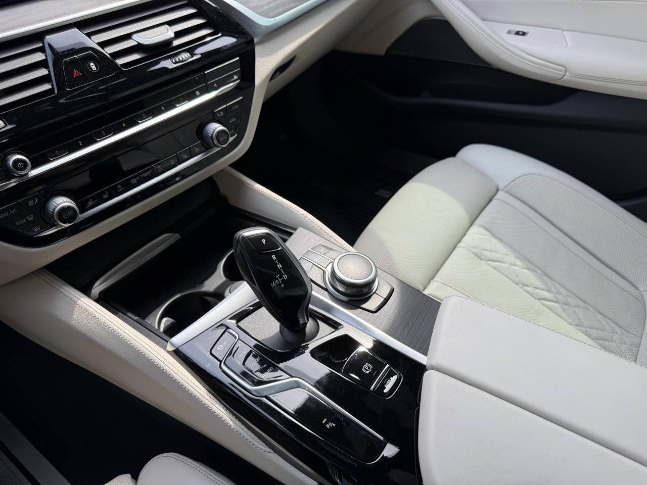 BMW 5 Series 540i xDrive Sedan 2022