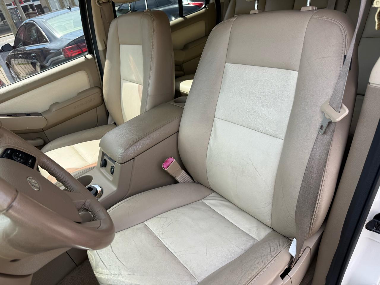 Ford Explorer 4WD 4dr V6 Limited 2007