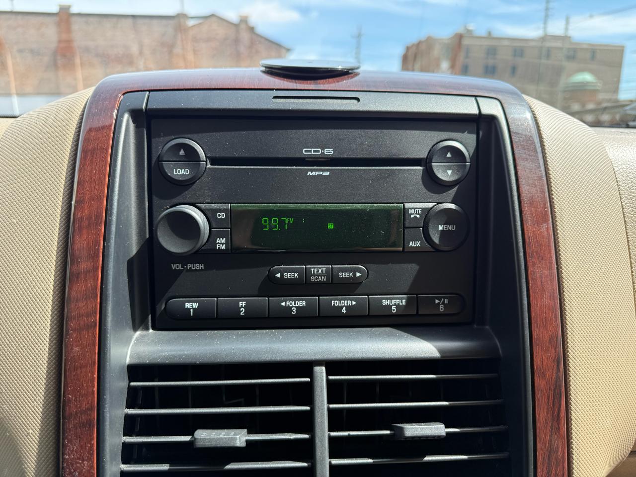 Ford Explorer 4WD 4dr V6 Limited 2007