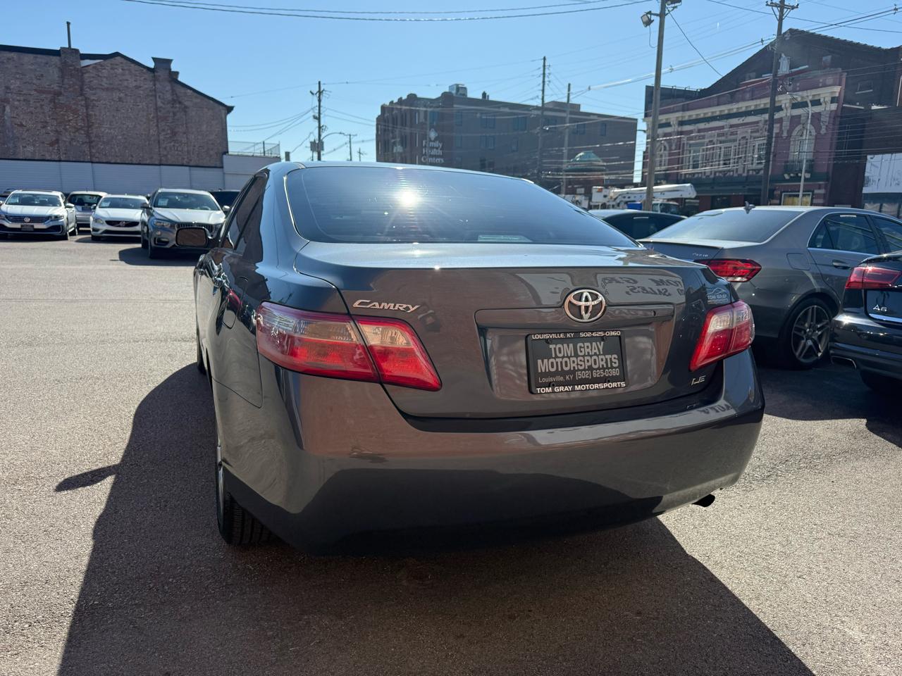 Toyota Camry 4dr Sdn I4 Auto LE (Natl) 2007