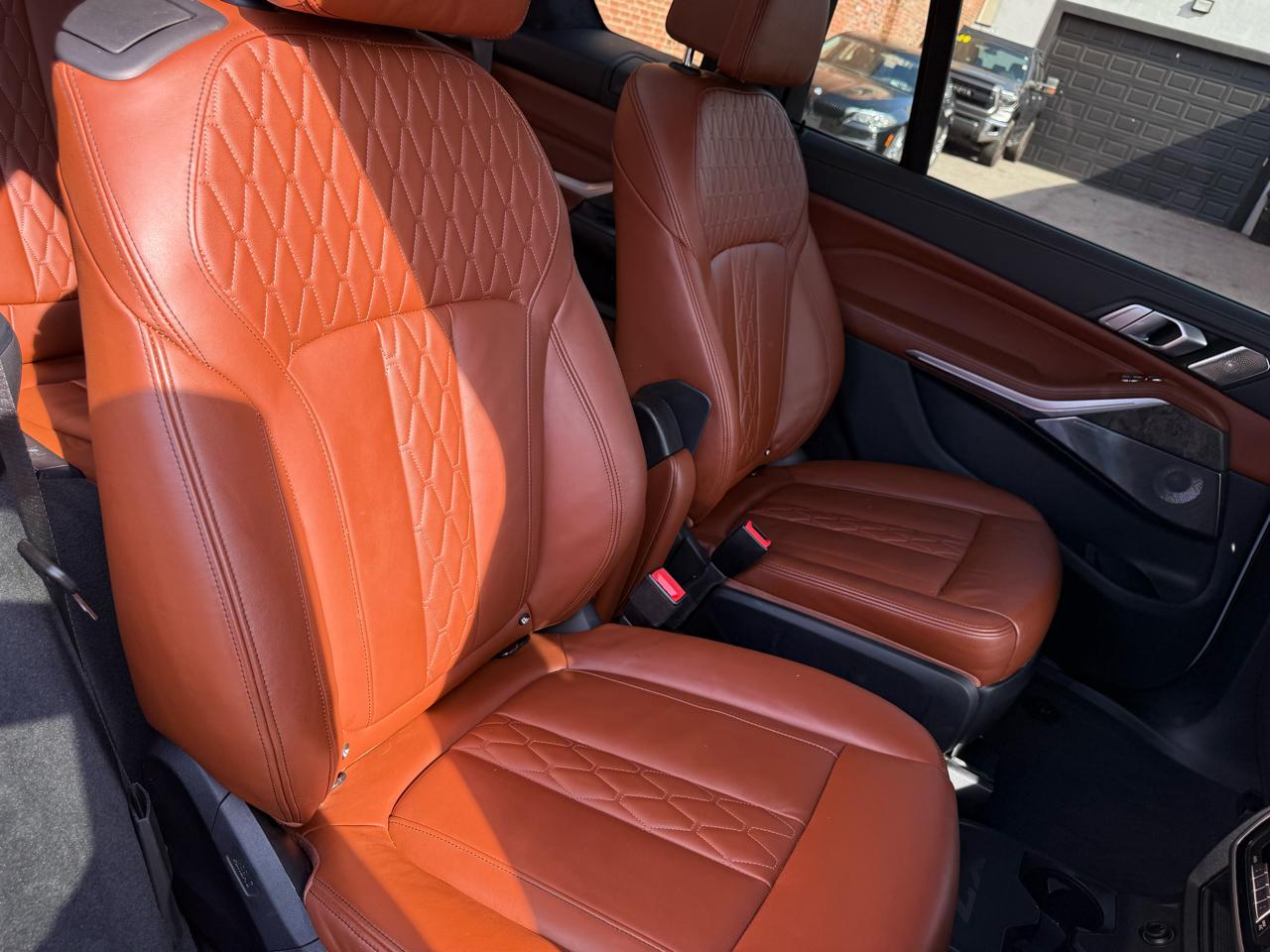 BMW X7 M50i Sports Activity Vehicle 2020