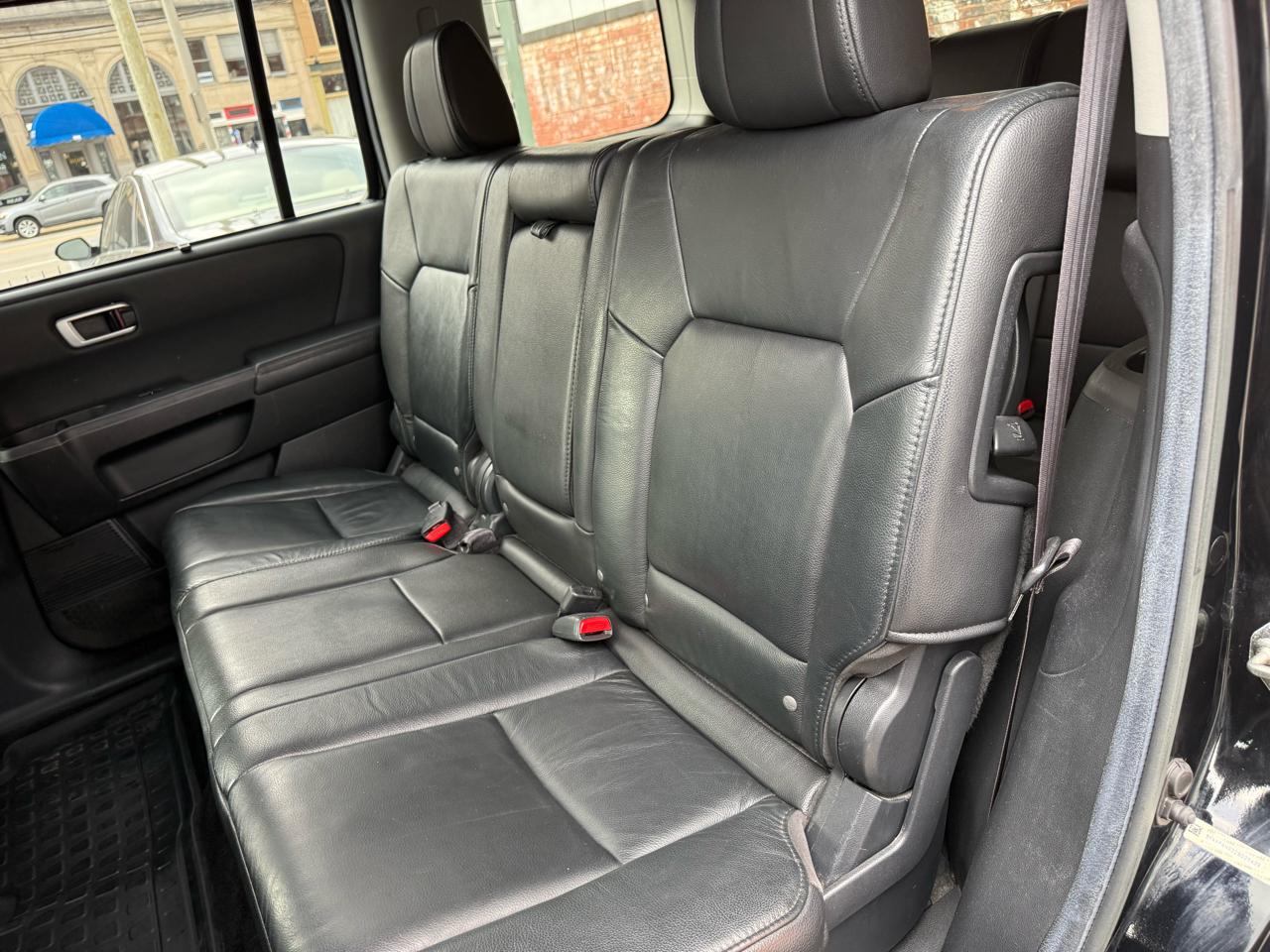 Honda Pilot 4WD 4dr Touring w/RES & Navi 2013