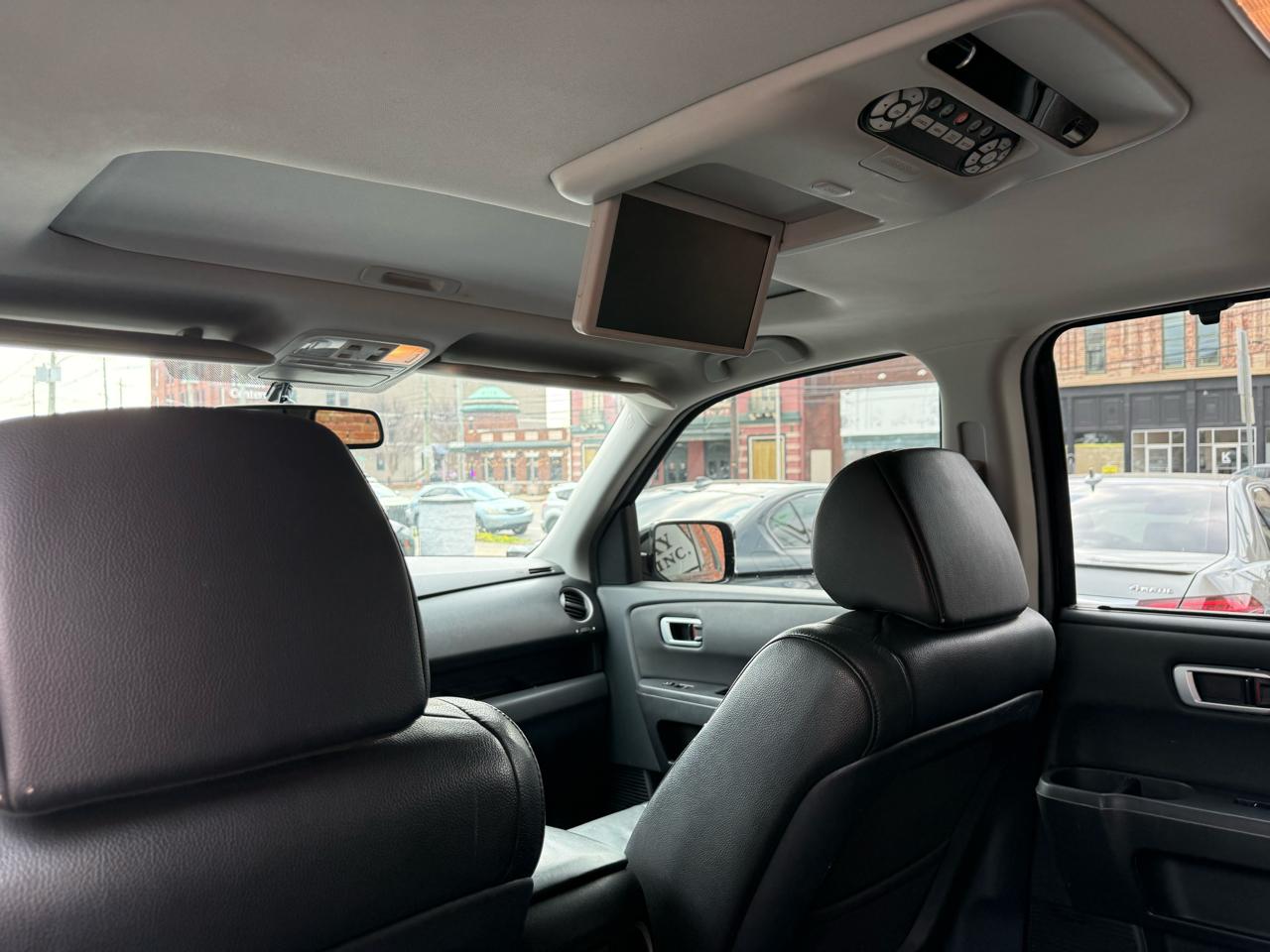 Honda Pilot 4WD 4dr Touring w/RES & Navi 2013