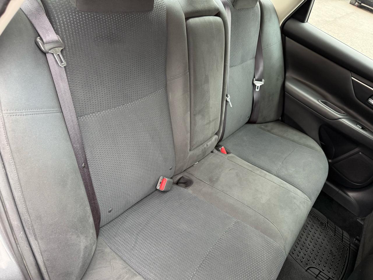 Nissan Altima 4dr Sdn I4 2.5 S 2015