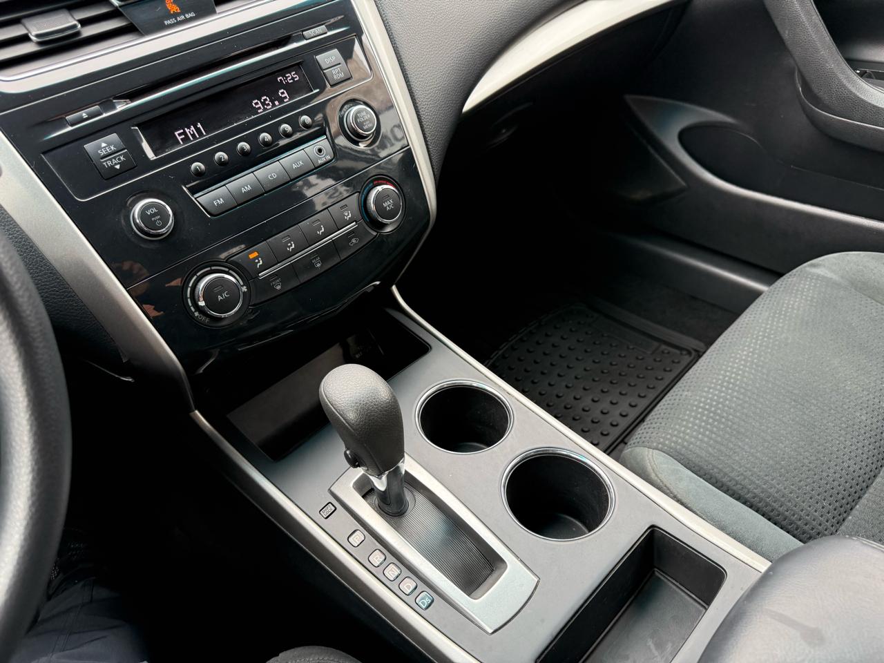 Nissan Altima 4dr Sdn I4 2.5 S 2015