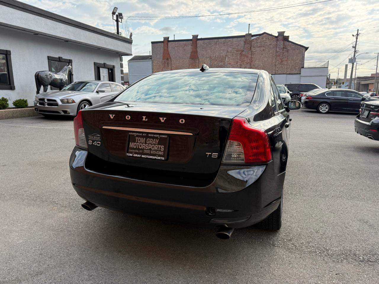 Volvo S40 4dr Sdn 2011