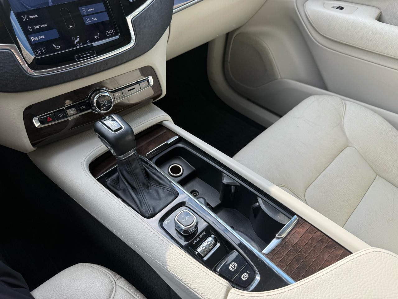 Volvo XC90 AWD 4dr T6 Momentum 2016