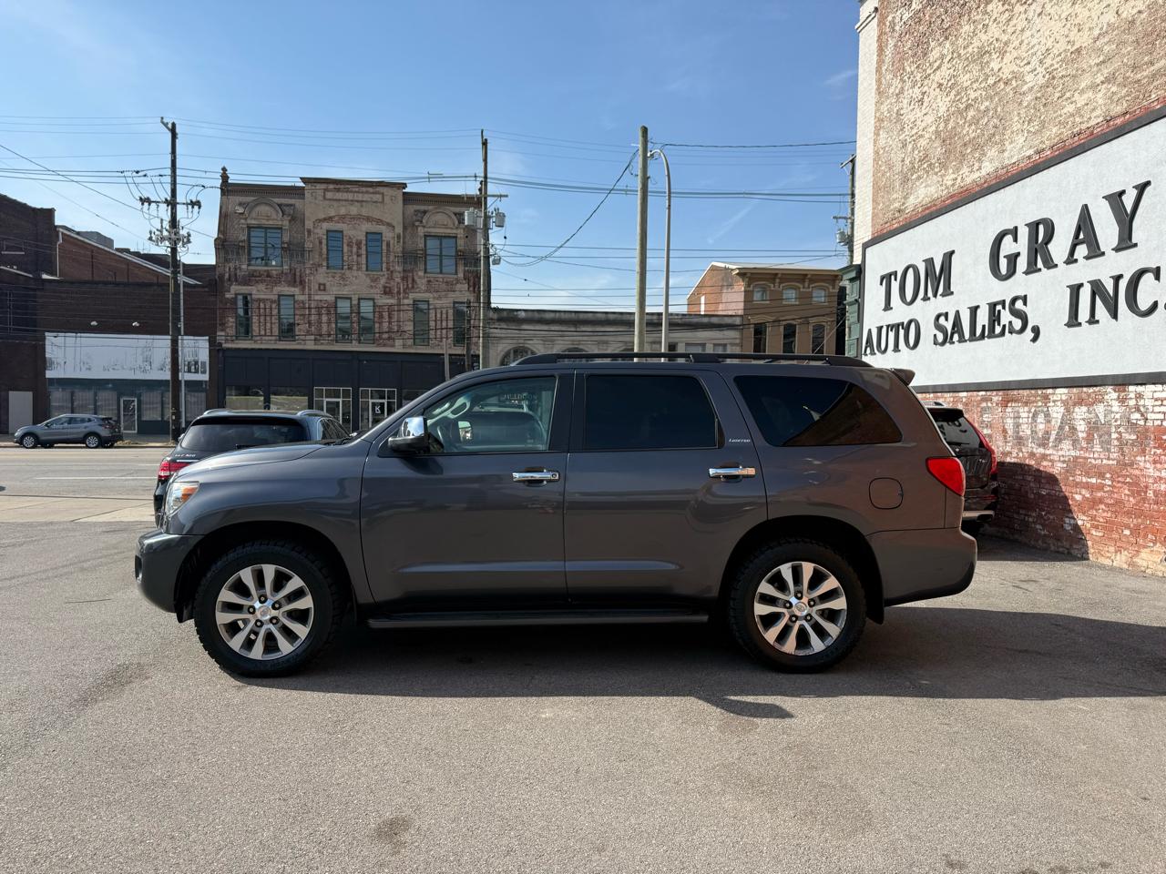 Toyota Sequoia Limited 4WD 2017