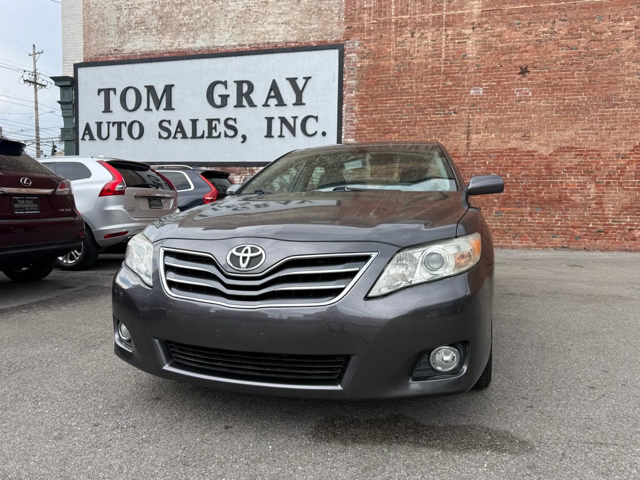 Toyota Camry 4dr Sdn I4 Auto LE (Natl) 2011
