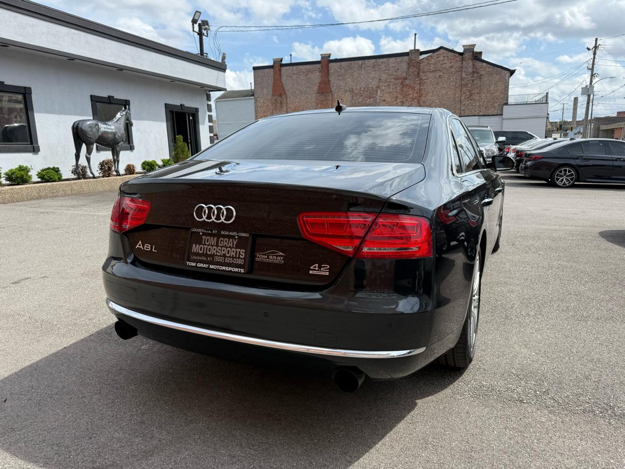 Audi A8 L 4dr Sdn 2011