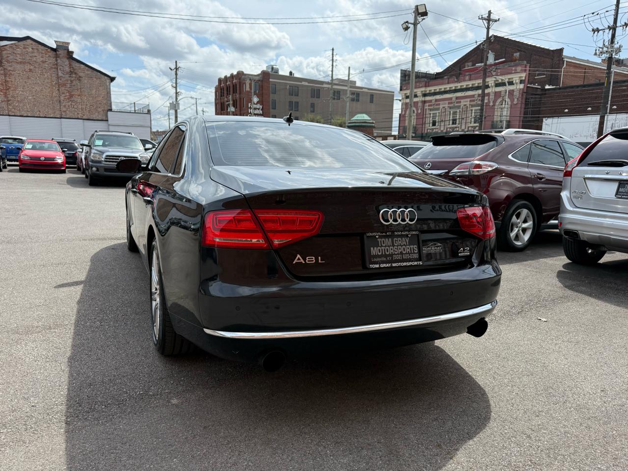Audi A8 L 4dr Sdn 2011