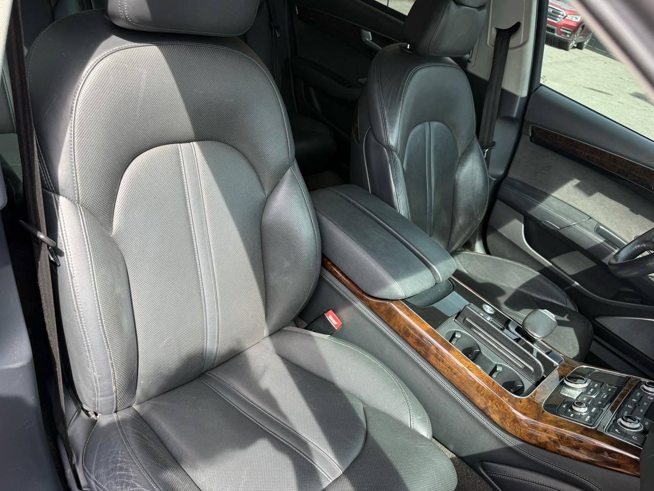 Audi A8 L 4dr Sdn 2011