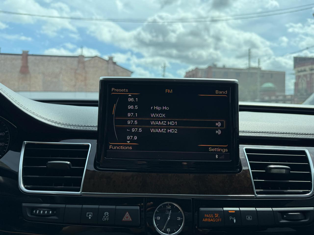 Audi A8 L 4dr Sdn 2011