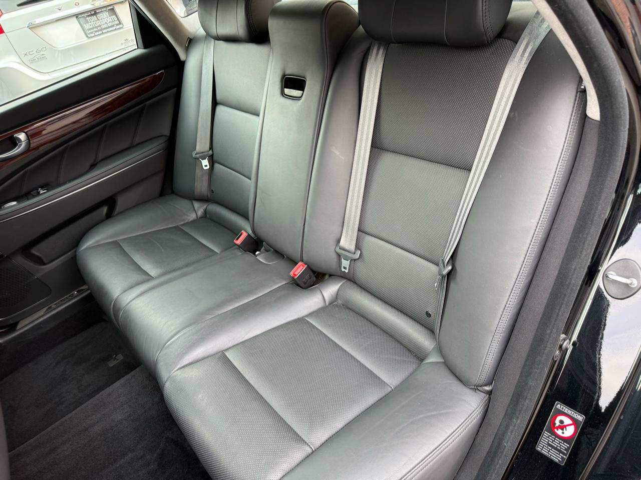 Hyundai Equus 4dr Sdn Signature 2014