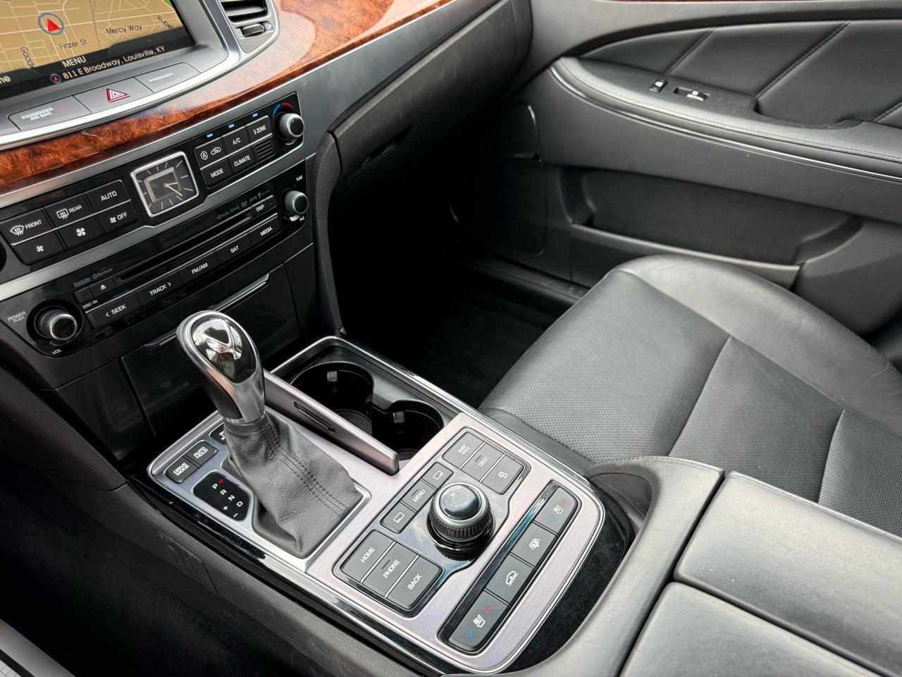 Hyundai Equus 4dr Sdn Signature 2014