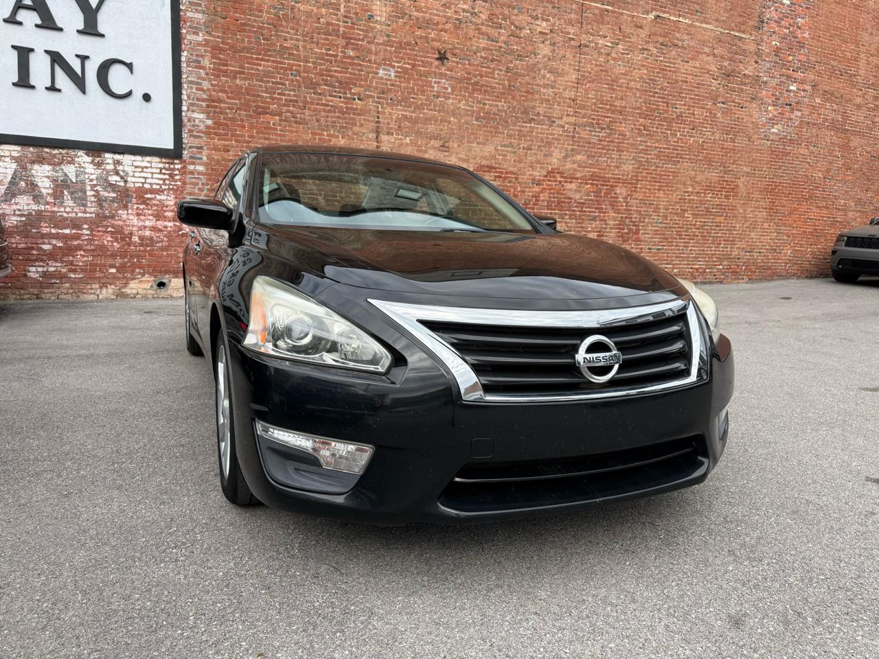 Nissan Altima 4dr Sdn I4 2.5 SV 2013