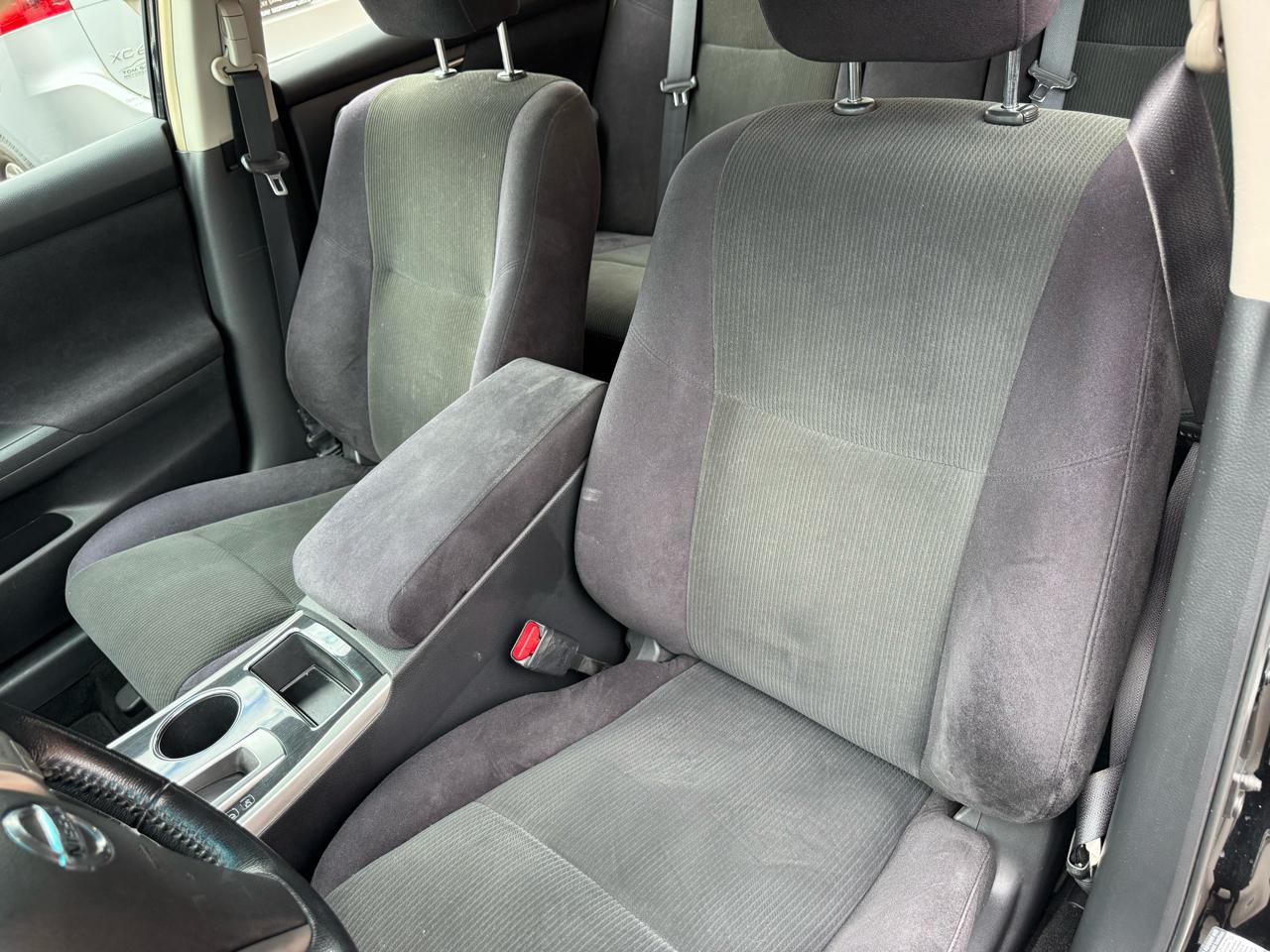 Nissan Altima 4dr Sdn I4 2.5 SV 2013