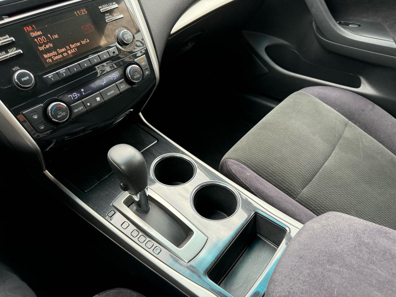 Nissan Altima 4dr Sdn I4 2.5 SV 2013