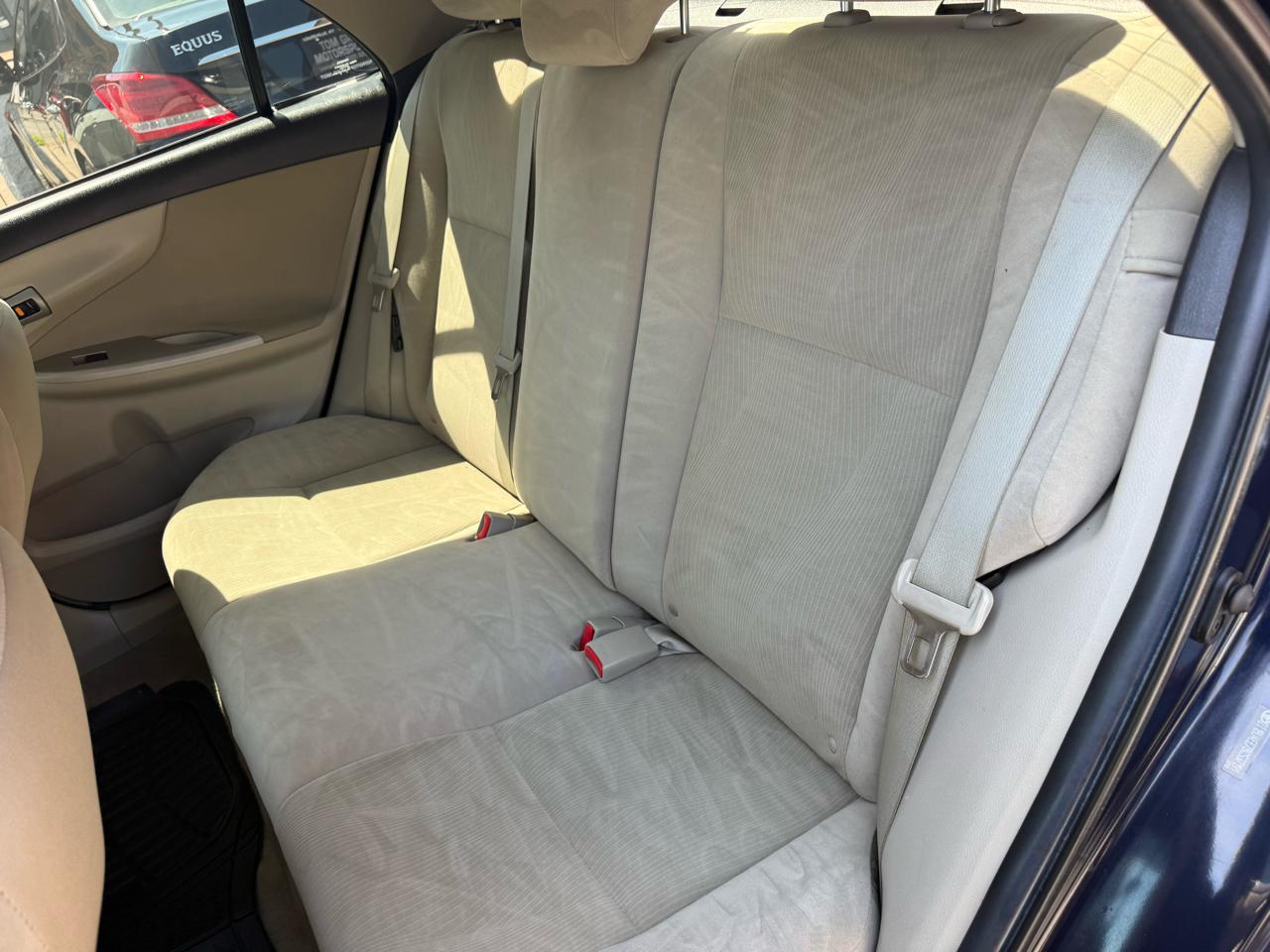 Toyota Corolla  2011