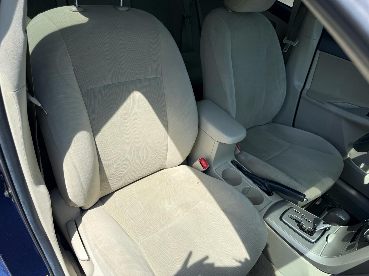 Toyota Corolla  2011