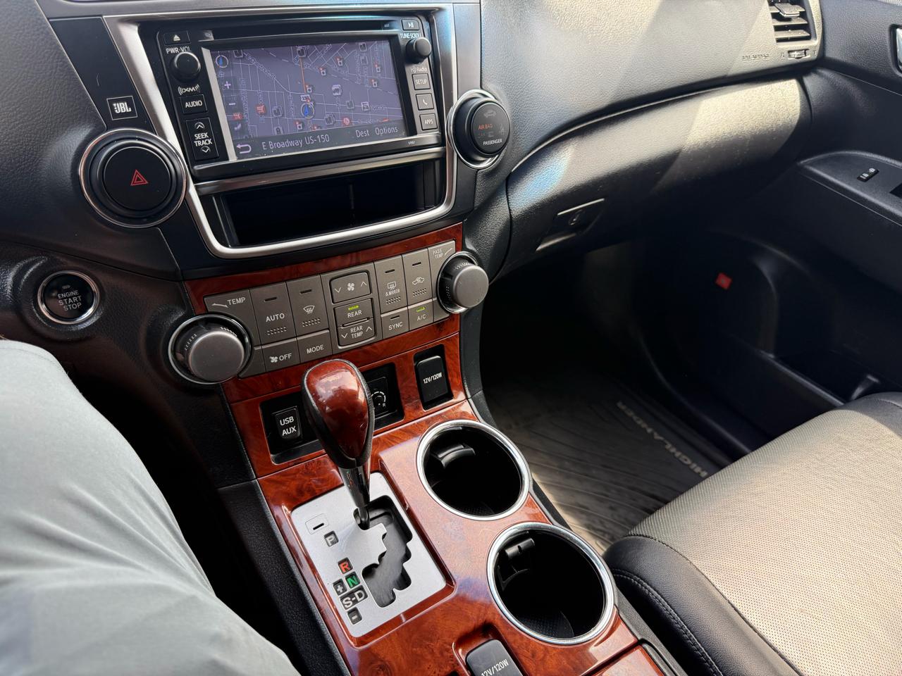 Toyota Highlander 4WD 4dr V6 Limited (Natl) 2013