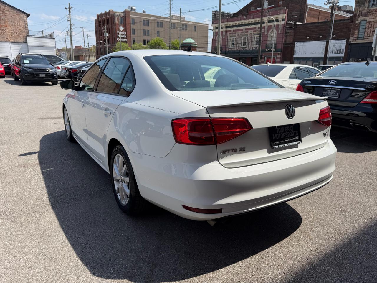 Volkswagen Jetta Sedan 4dr Auto 1.8T SE PZEV 2015