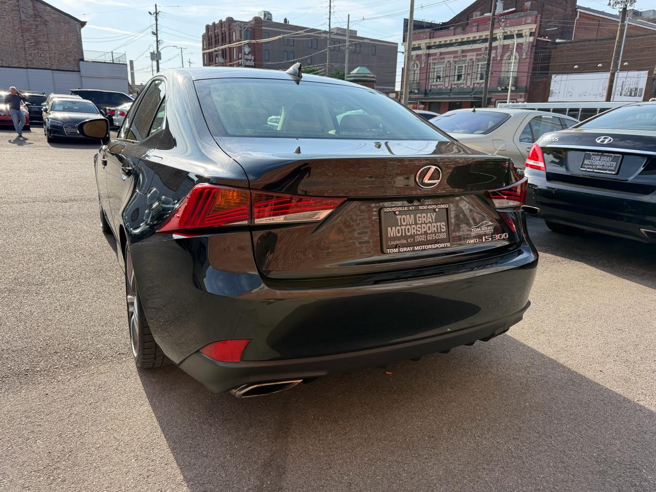 Lexus IS IS 300 AWD 2017