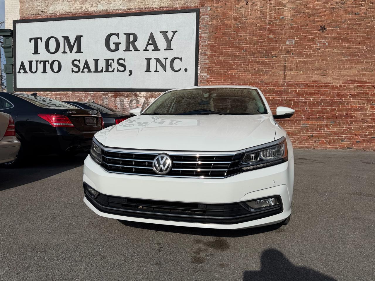 Volkswagen Passat 1.8T SEL Premium Auto 2017