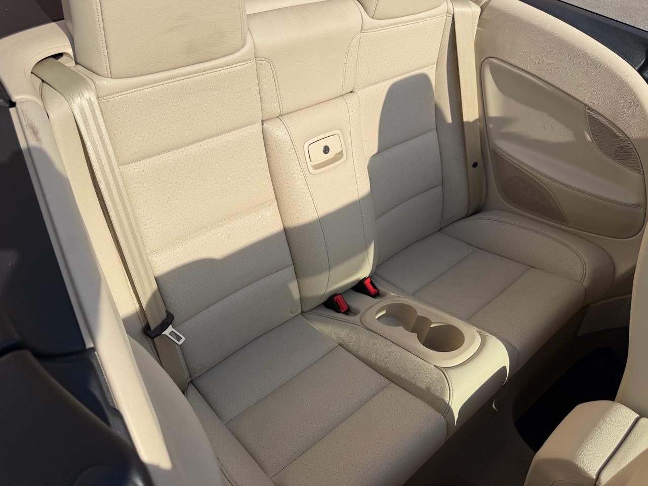 Volkswagen Eos 2dr Conv Komfort 2016