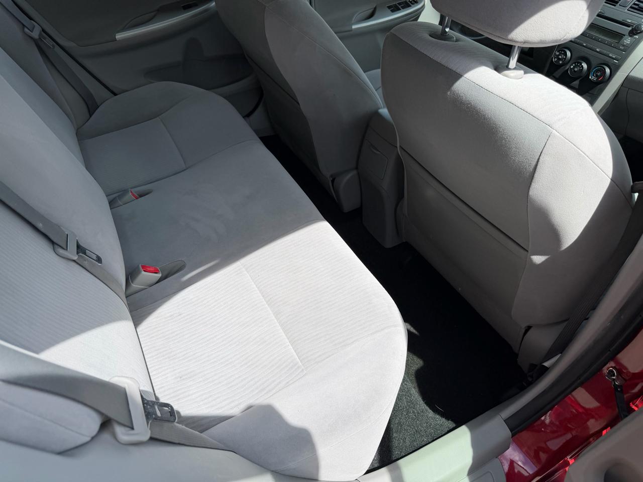 Toyota Corolla  2010