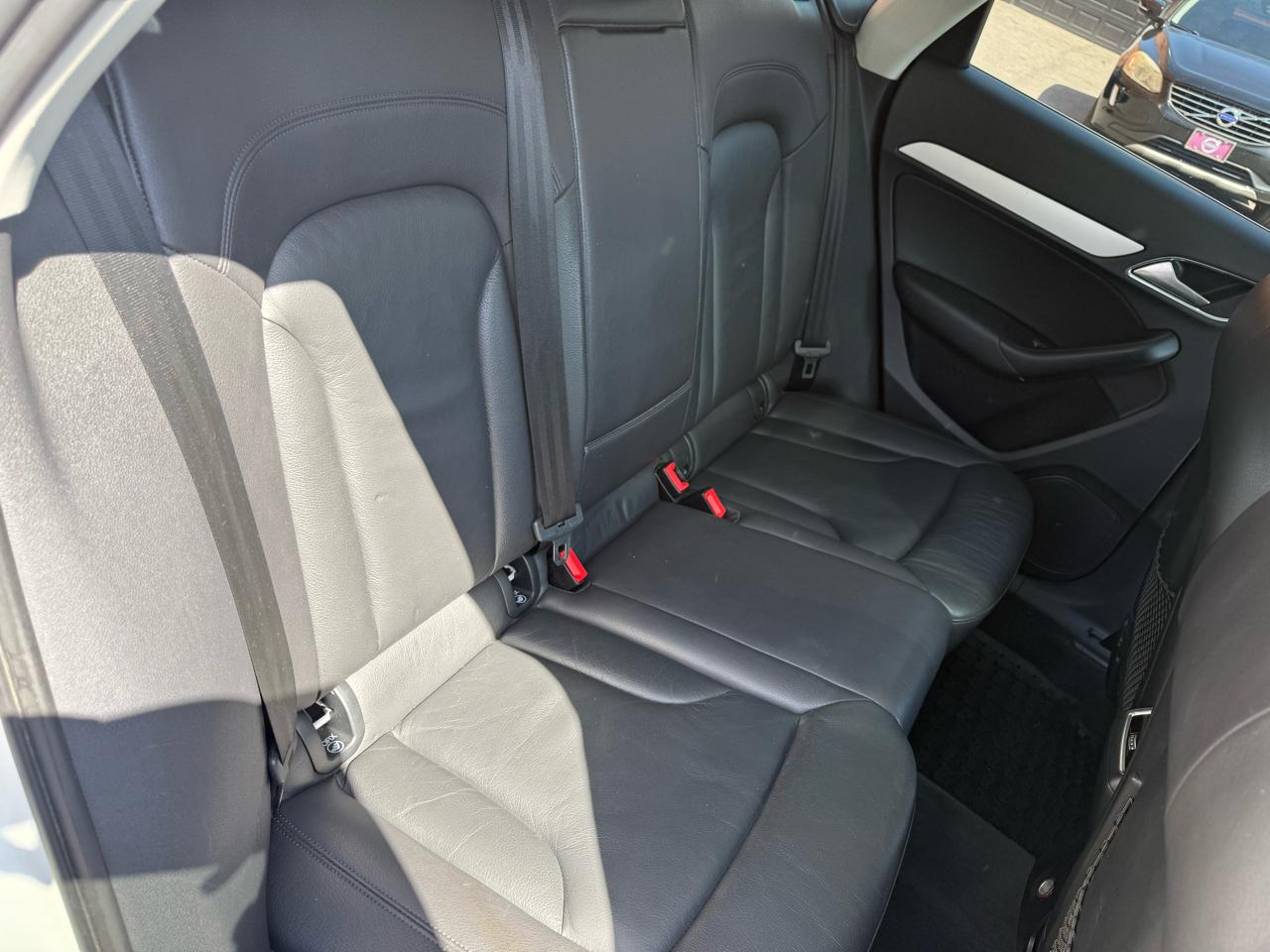 Audi Q3 2.0 TFSI Premium quattro AWD 2017