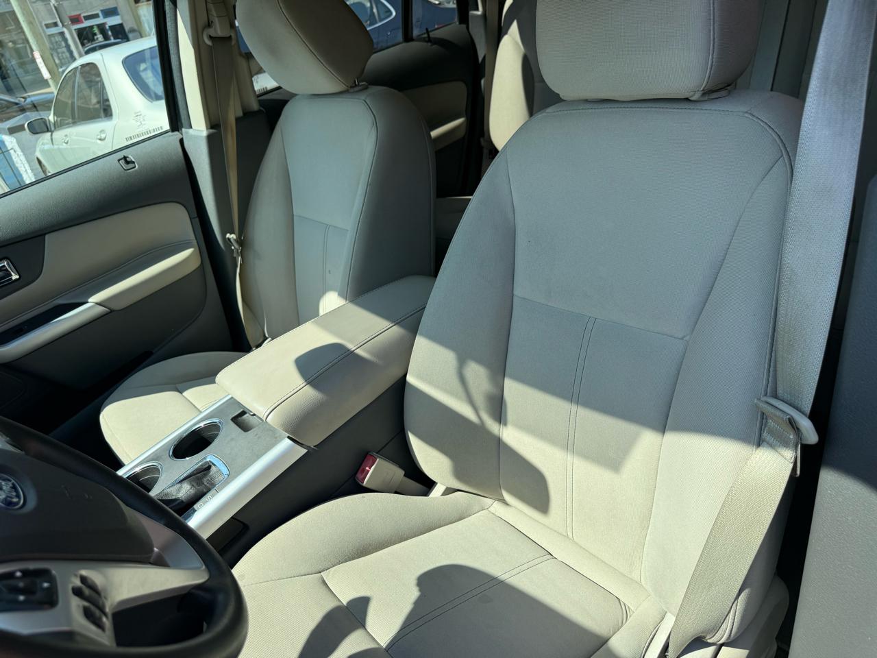 Ford Edge 4dr SE AWD 2013