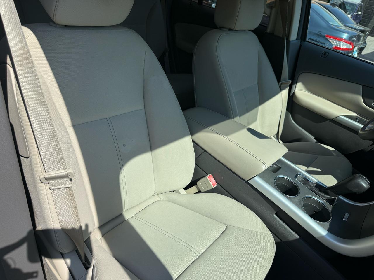 Ford Edge 4dr SE AWD 2013