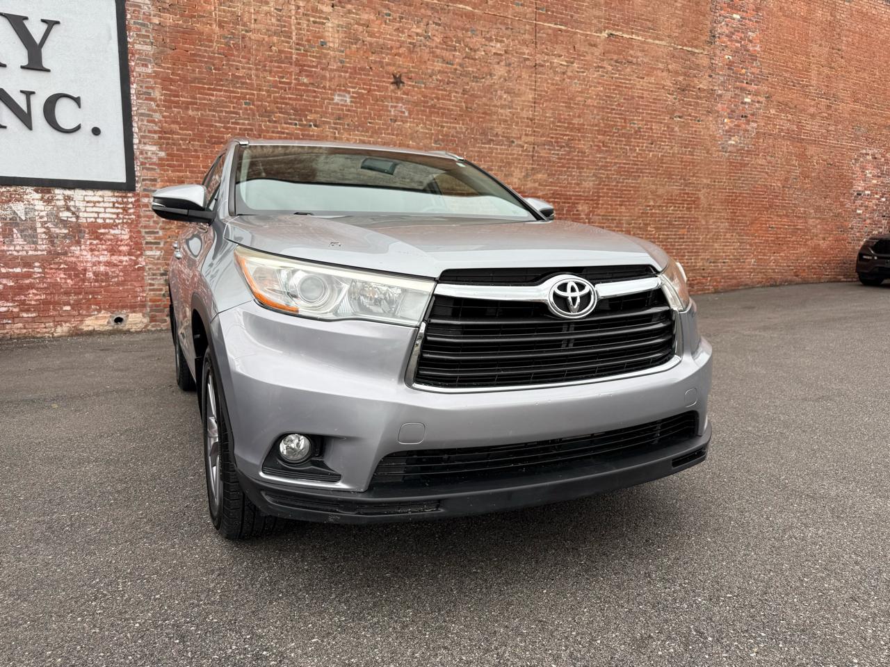 Toyota Highlander  2015