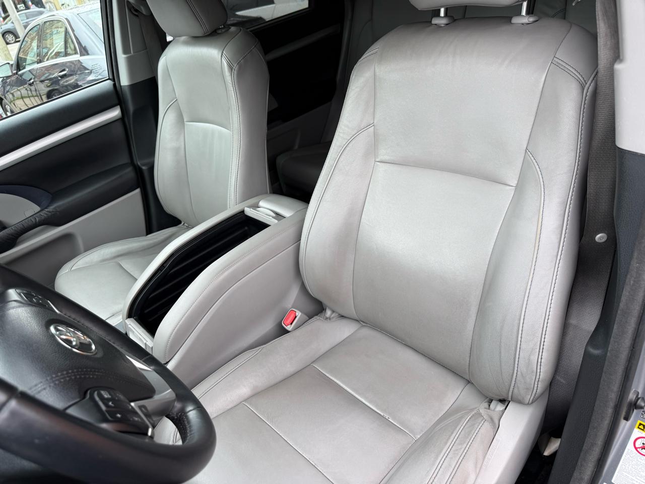 Toyota Highlander  2015