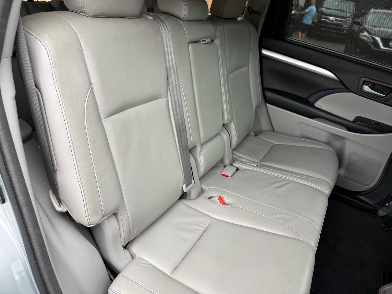 Toyota Highlander  2015