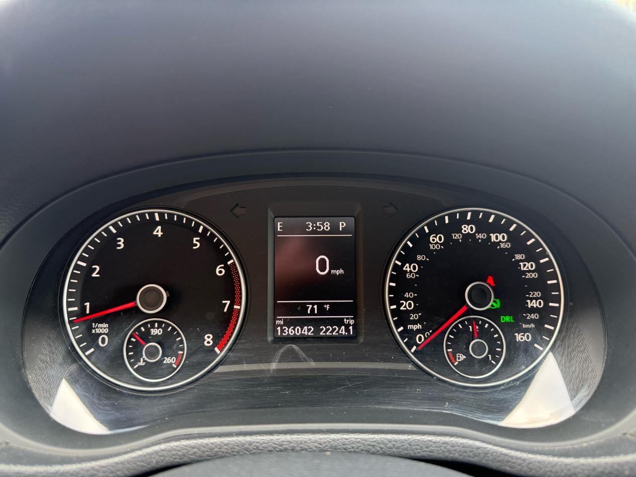 Volkswagen Passat 4dr Sdn 2.5L Auto SEL Premium 2013