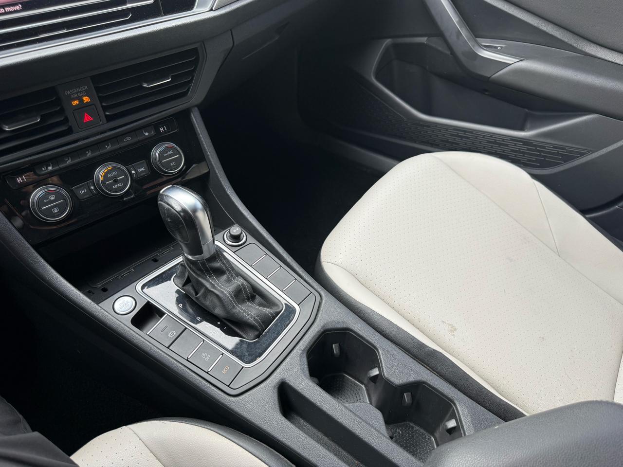 Volkswagen Jetta R-Line Auto w/ULEV 2019