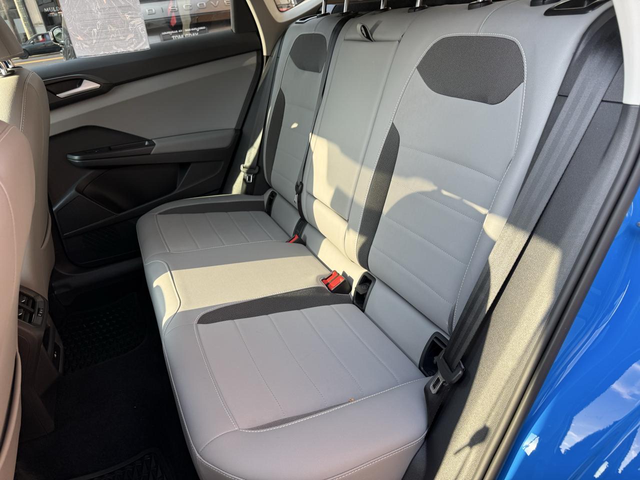 Volkswagen Taos photo 7