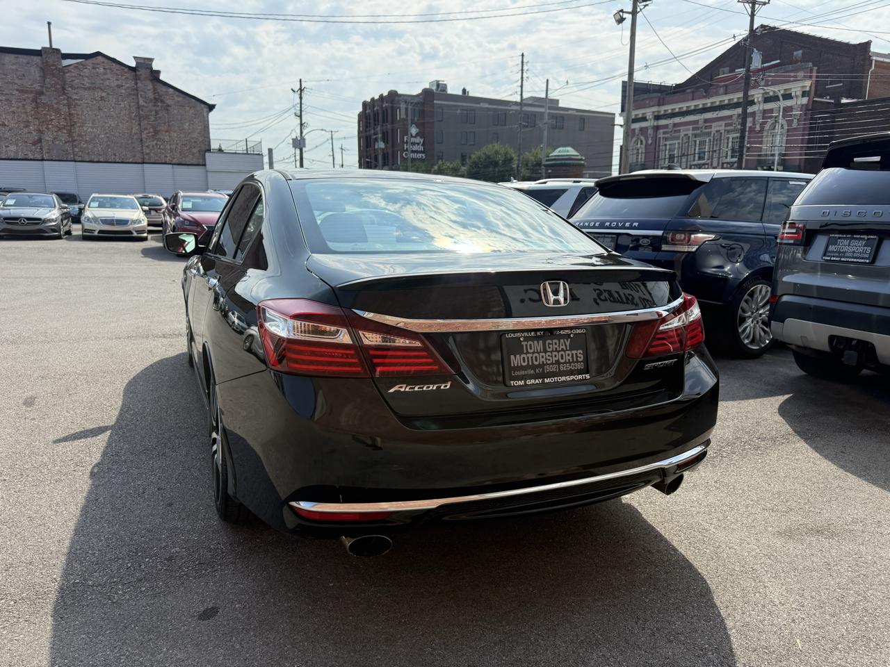 Honda Accord photo 4