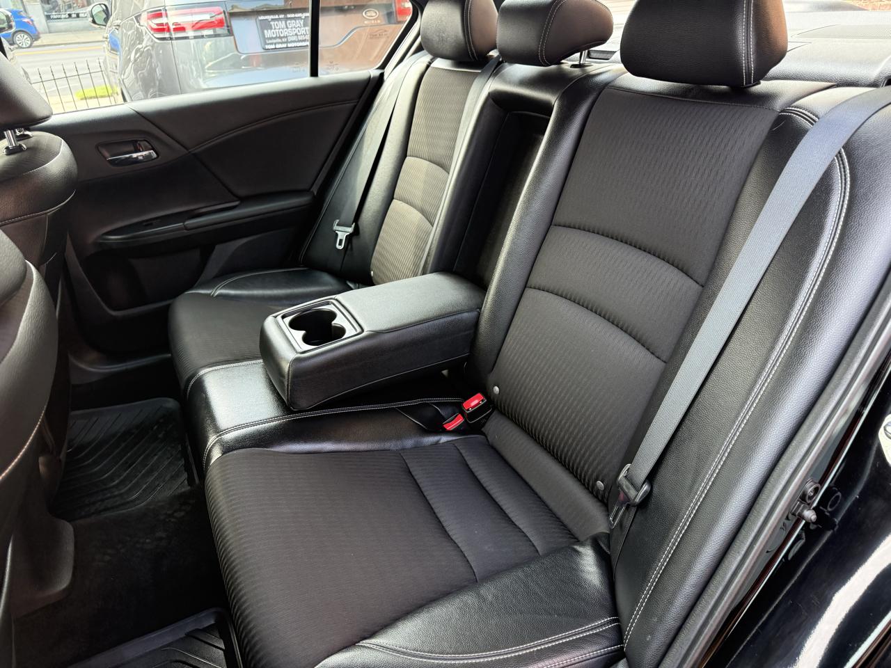 Honda Accord photo 7