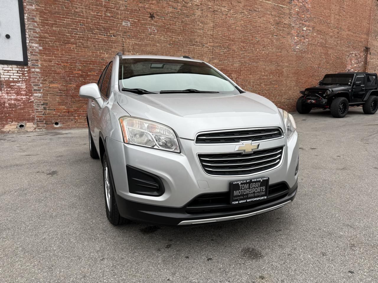 Chevrolet Trax photo 2